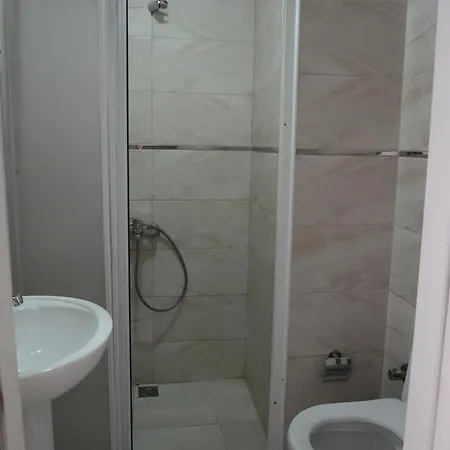 Sabiha Hanim Yurdu Only Male Hostel Stambuł